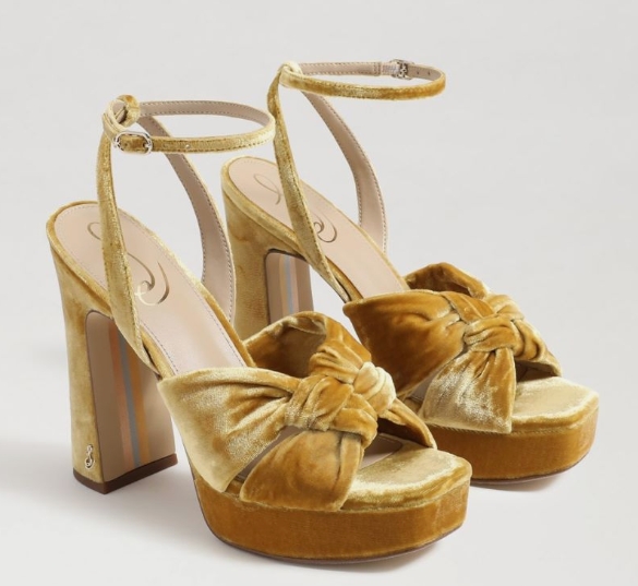 צעדים מלאי חופש עם sam edelman israel